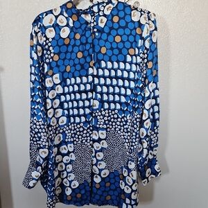 Blue and White Patterned Women's Top Chicos Size 2 EUC